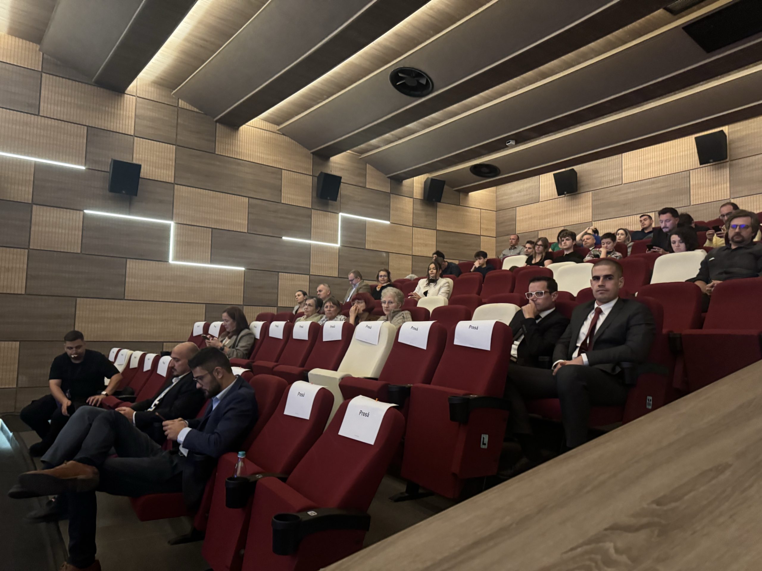 Ciprian-Titi Stoica (senator AUR): Vizita „spectacol” la Timișoara: Nicușor Dan sau teatrul prost regizat al unui președinte stângaci
